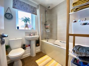 Family Bathroom- click for photo gallery